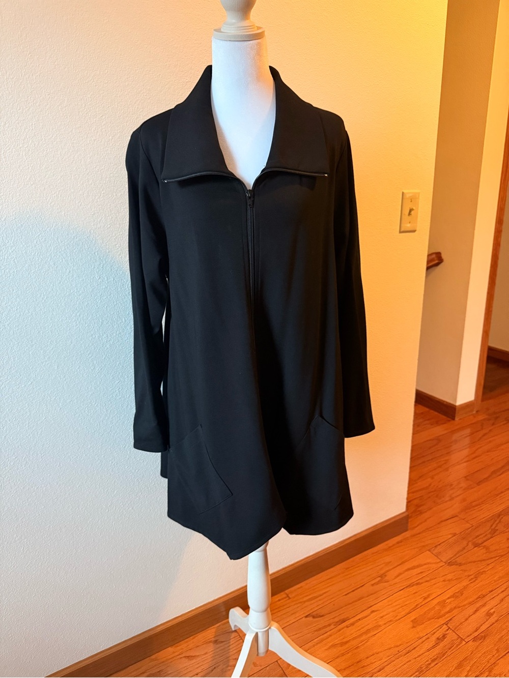 Women's Black Zip-Front Blazer Jacket with Pockets